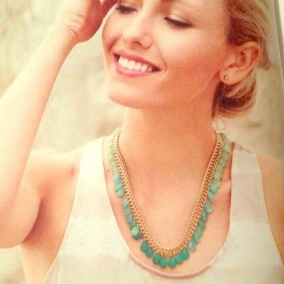 Stella and Dot Contessa jadeite necklace - Picture 3 of 8